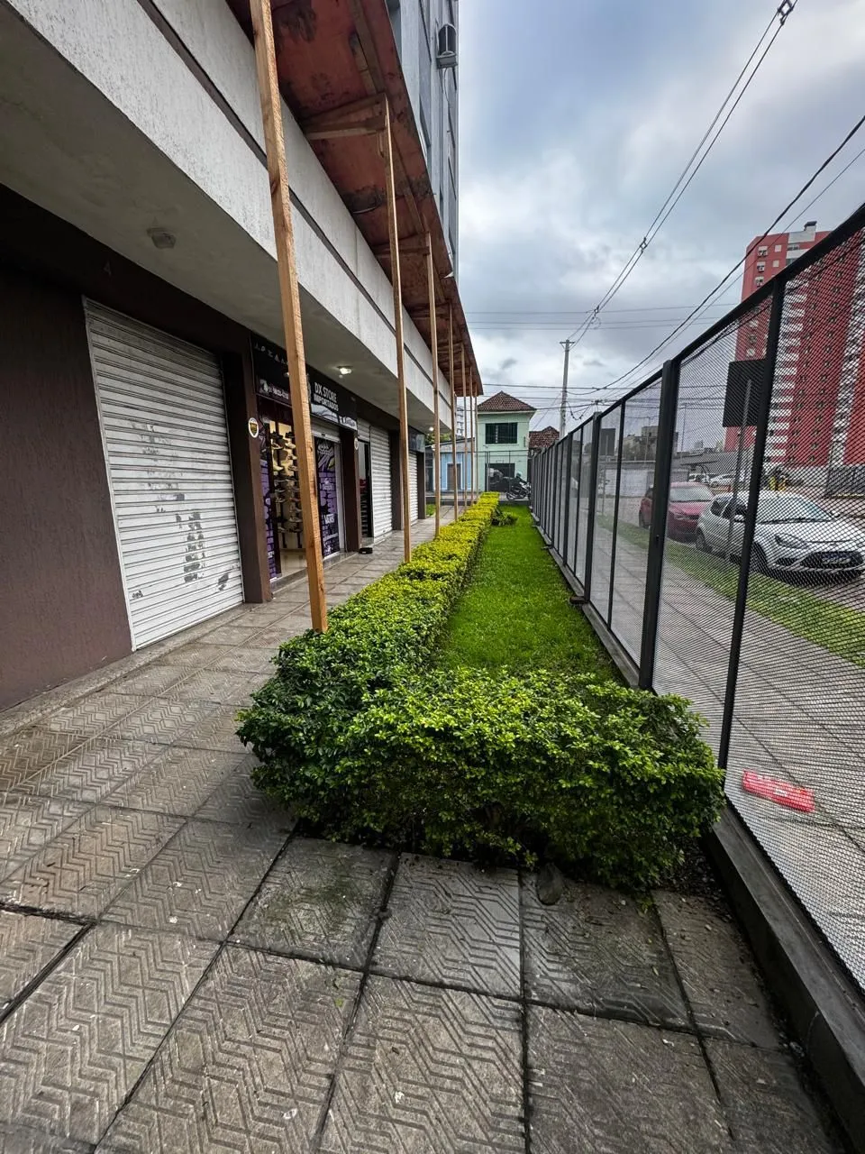 Imagem Apartamento semimobiliado à venda no bairro Santana, Porto Alegre