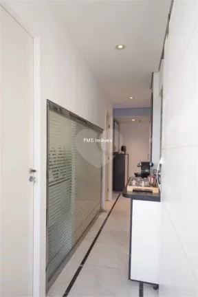 Imagem Conjunto Comercial à Venda em São Paulo-SP, Bairro Cerqueira César: 1 Sala, 2 Vagas, 62m²!