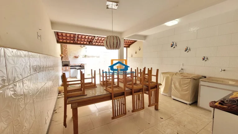 Imagem Já imaginou em morar em um imóvel lindo, casa duplex, espaçosa, acabamento diferenciado, em uma excelente localização no bairro Residencial Bethânia.
