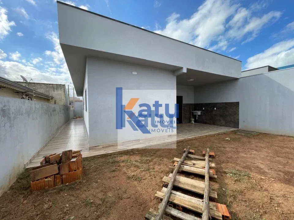 Imagem CASA NOVA À VENDA NO RESIDENCIAL GIRASSOL  ITUPEVA/SP
Casa nova, com excelente projeto arquitetô...