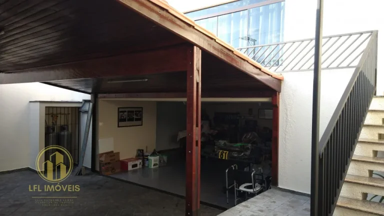 Imagem Sobrado à Venda, 310 m², 3 dormitórios, 4 vagas. - Adalgisa / Osasco