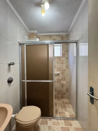Imagem Apartamento 2 dormitórios, sala 2 ambientes, sacada, mobiliado, imóvel pronto para morar, no Bairro Tupi, Praia Grande, imóvel mobiliado à venda na Imobiliaria Consulte Imoveis.
