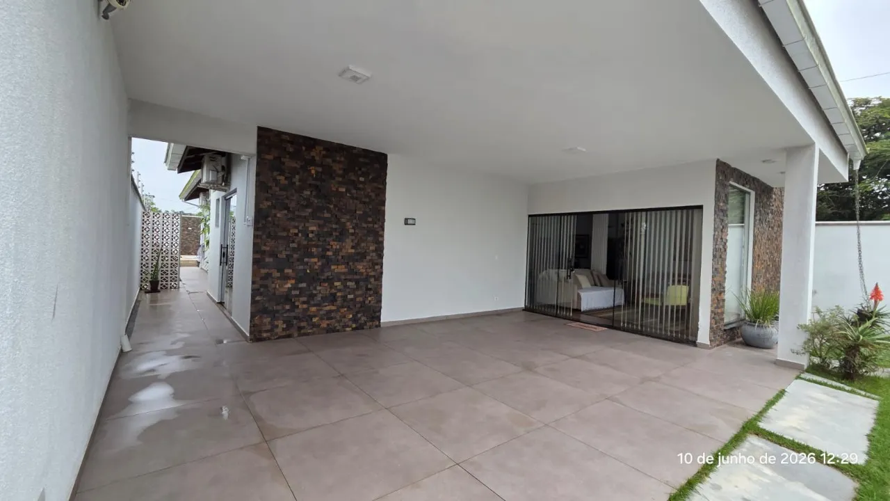 Imagem Casa com 3 suítes, 200 m², PISCINA AQUECIDA, mobiliada, com ar-condicionado e energia solar.

Cara...