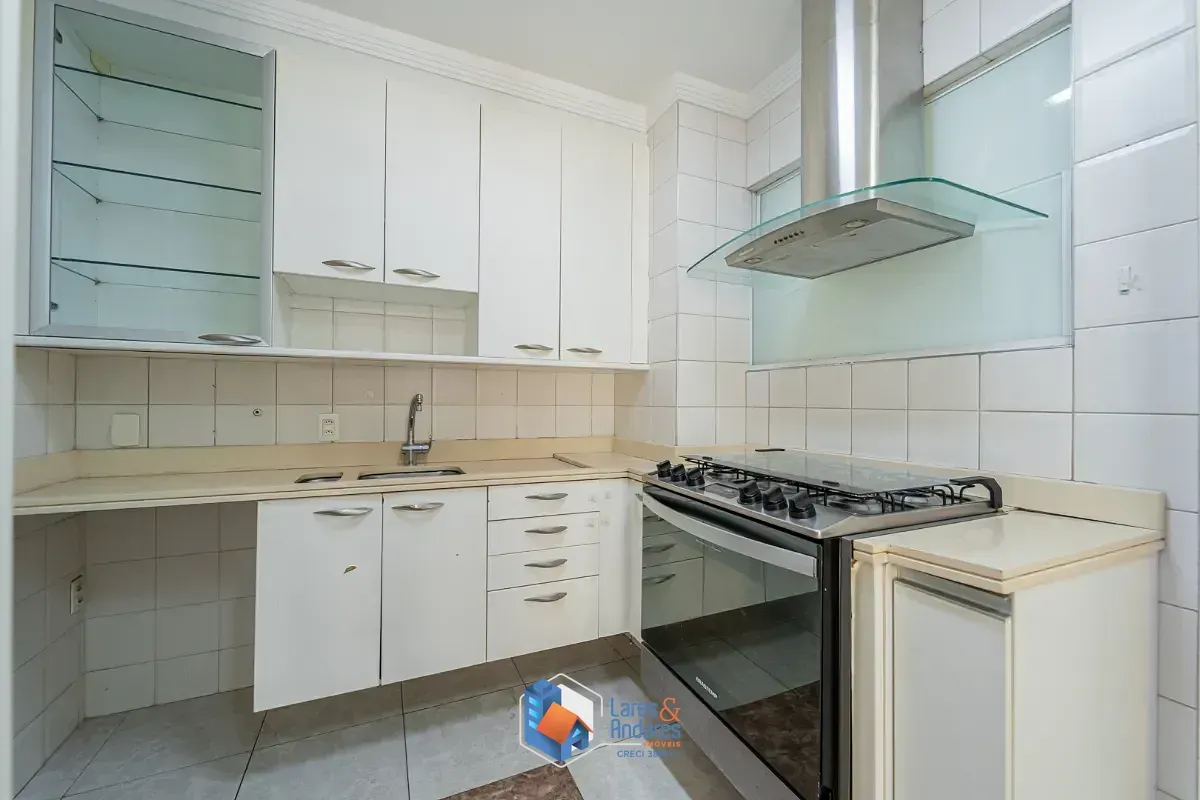 Imagem Apartamento para venda em Moema com 4 quartos, sendo 1 suíte, 104m²