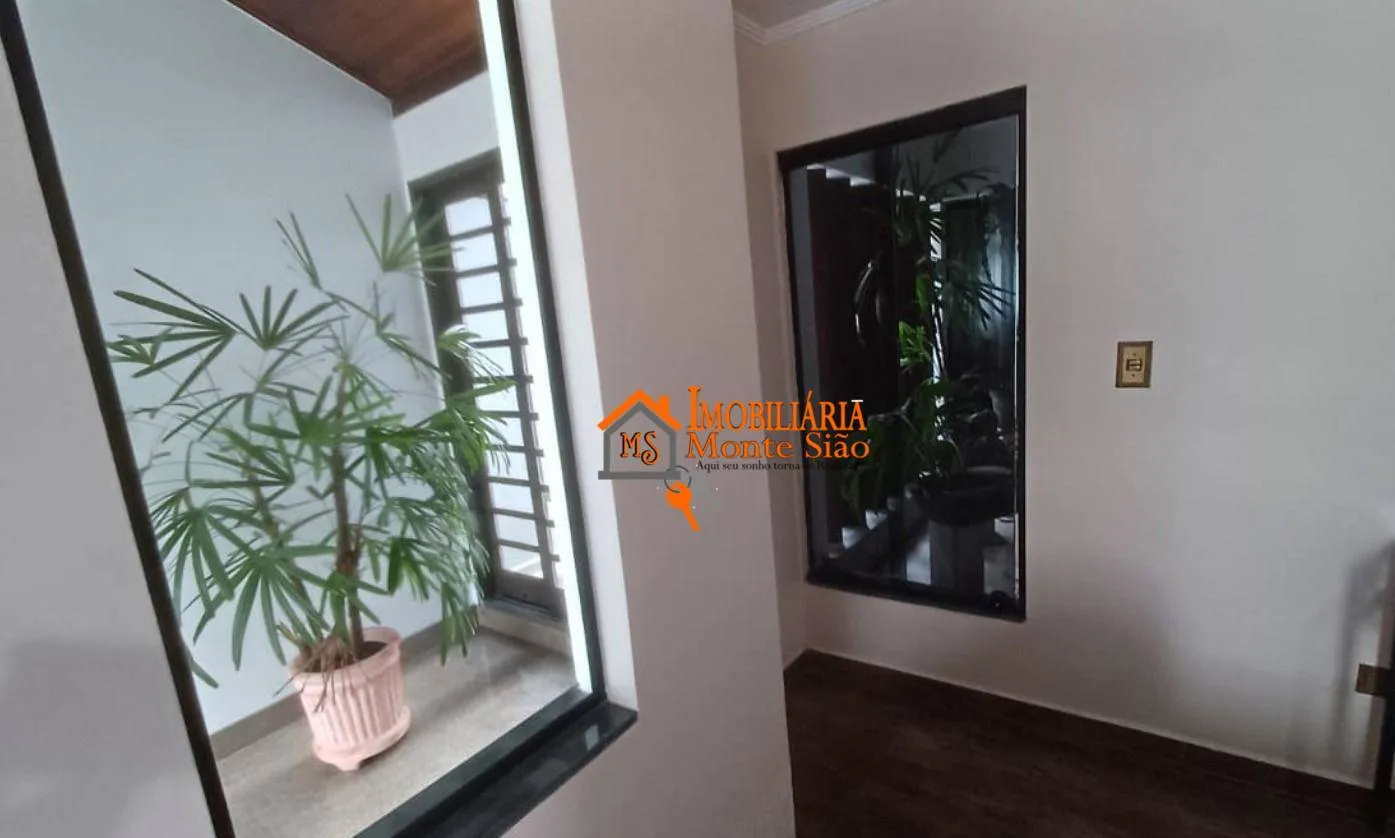 Imagem Sobrado com 3 dormitórios, 289 m² - venda por R$ 1.500.000 ou aluguel por R$ 8.100/mês - Vila Rosália - Guarulhos/SP