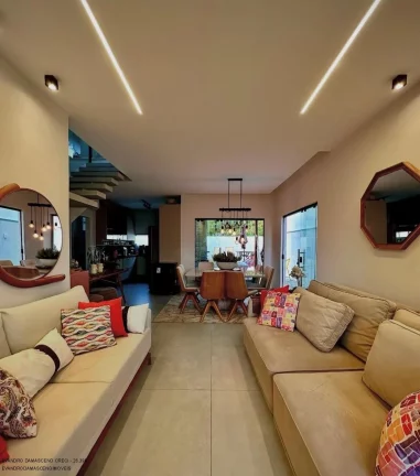 Imagem Casa em Condomínio de Alto Padrão com 4 Quartos e 2 Suítes em Catu de Abrantes, Camaçari-BA - 150m² - Imperdível!