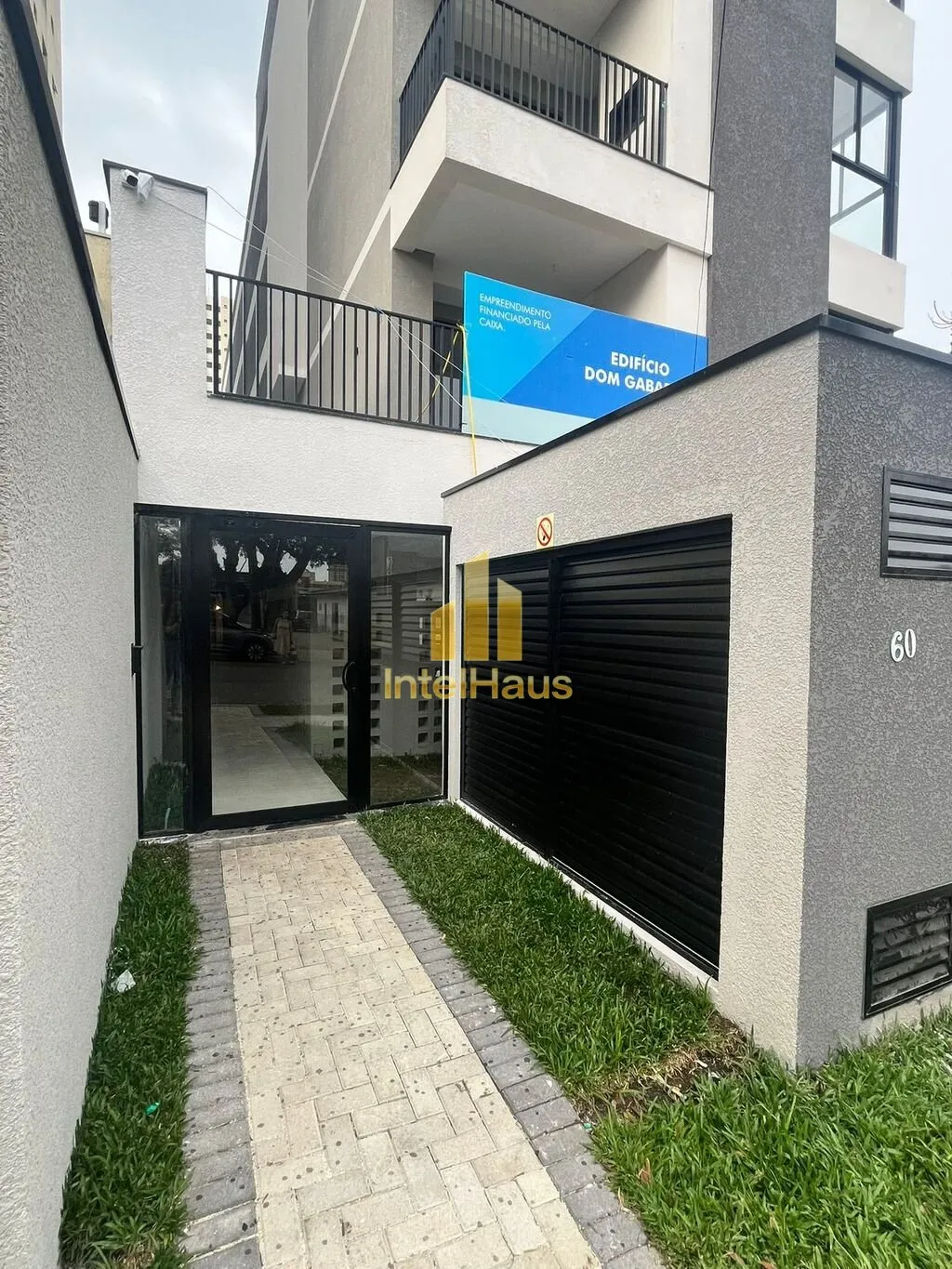 Imagem O Edifício Dom Gabardo é um empreendimento com 22 unidades idealizadas para que os moradores desfr...