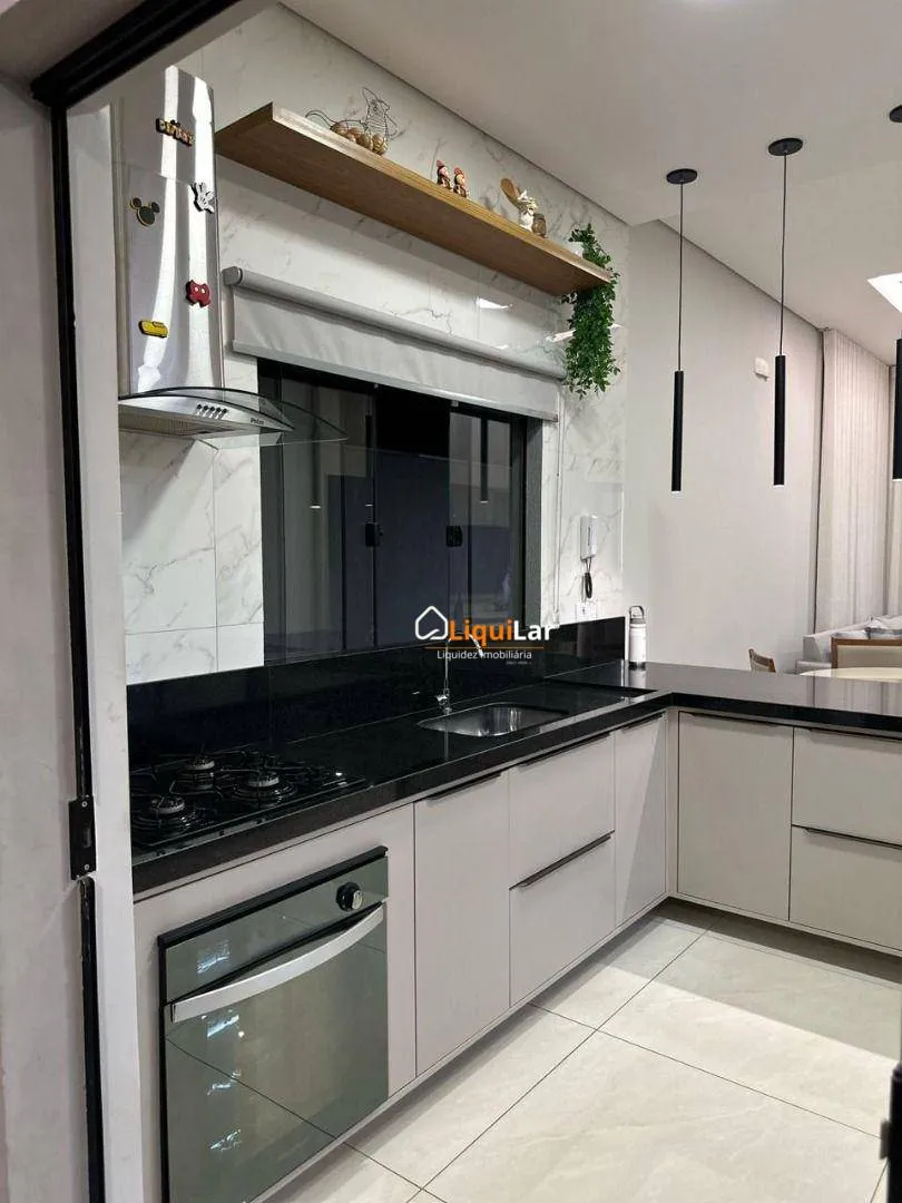 Imagem Casa Térrea à Venda com Piscina, Suíte com Closet e Área Gourmet Completa