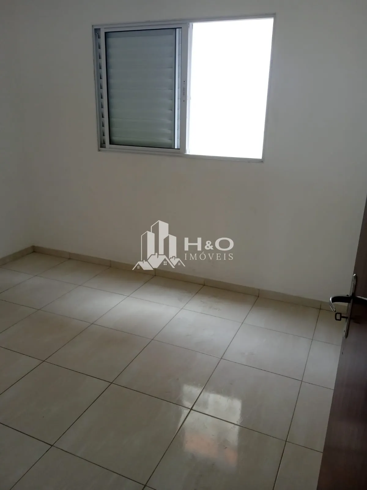 Imagem EXCELENTE OPORTUNIDADE - SOBRADO FRONTAL À VENDA - VILA NANCY/GUAIANAZES
