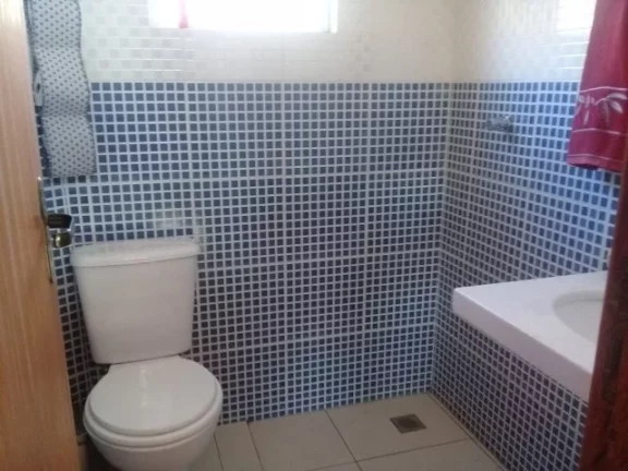 Imagem Excelente Casa com 350m², Condomínio Fechado, situado em Viamão.