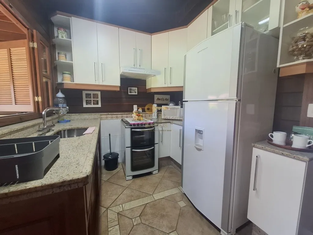Imagem Casa em Condomínio para Venda em Teresópolis / RJ no bairro Vargem Grande
