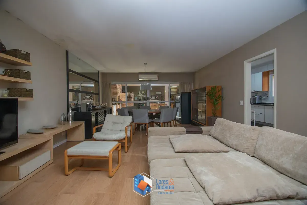 Imagem Casa para venda em Cidade Monções com 4 quartos, sendo 1 suíte, 337m²