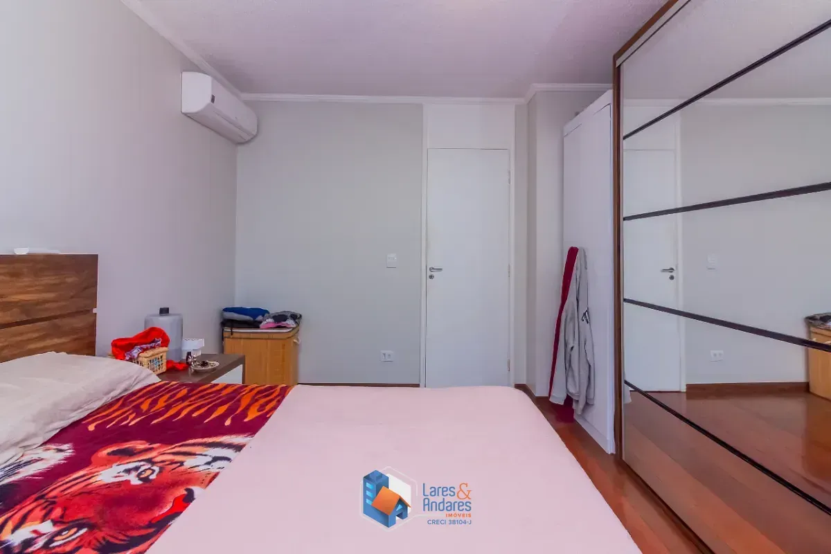 Imagem Sobrado para venda em Conjunto Residencial Vista Verde com 2 quartos, 78m²