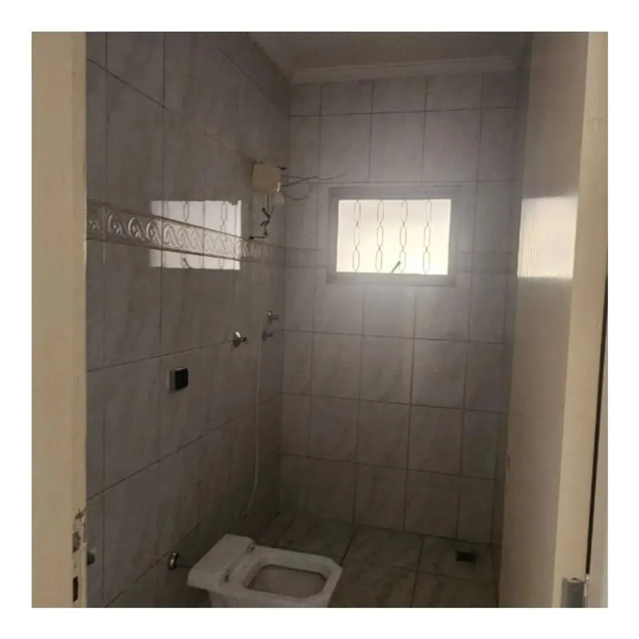 Imagem Casa à venda em Sorocaba-SP: 3 quartos, 2 suítes, 1 sala, 3 banheiros, 2 vagas de garagem - Jardim Piazza Di Roma, 150m². Venha conferir!