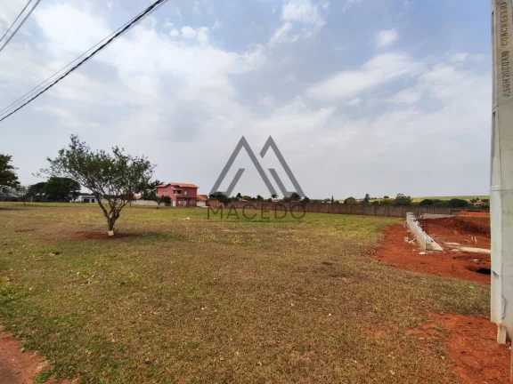 Imagem Lote 1.012m² pronto para construir - Condomínio Fechado - Cesário Lange/SP