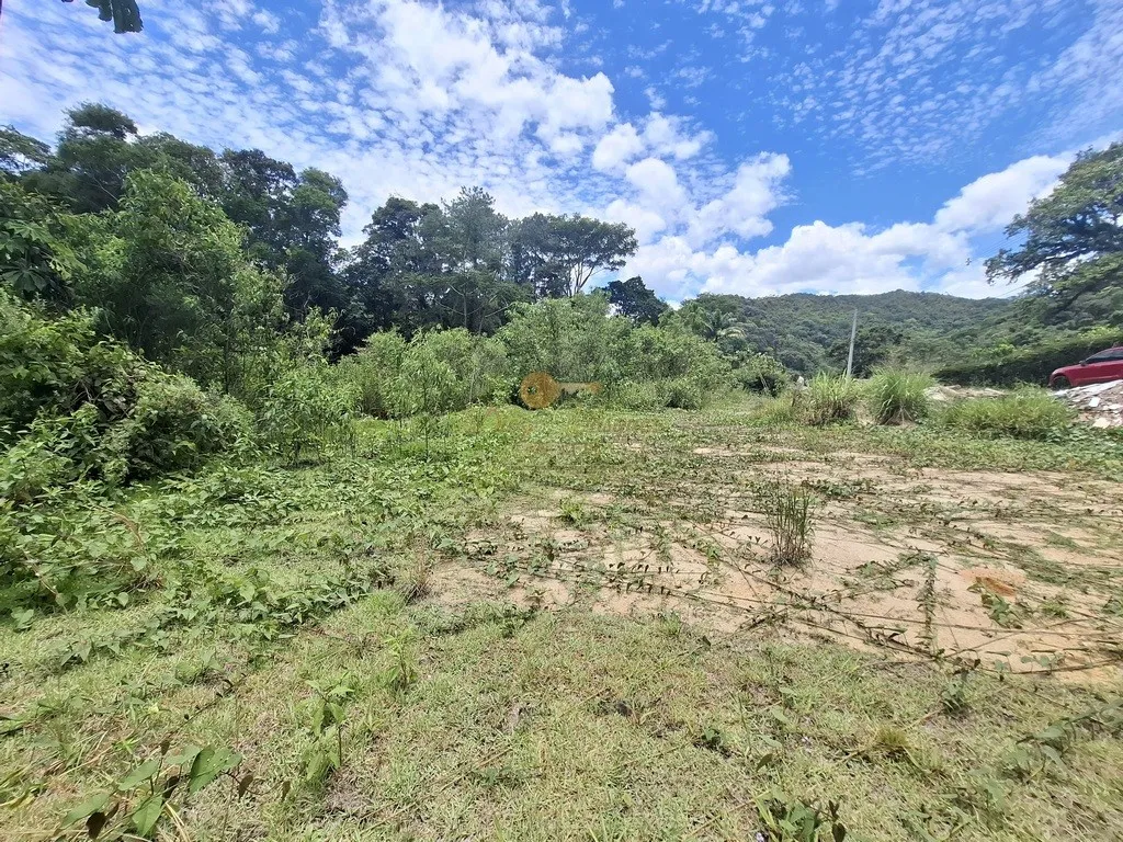 Imagem Terreno em Condomínio para Venda em Teresópolis / RJ no bairro Três Córregos