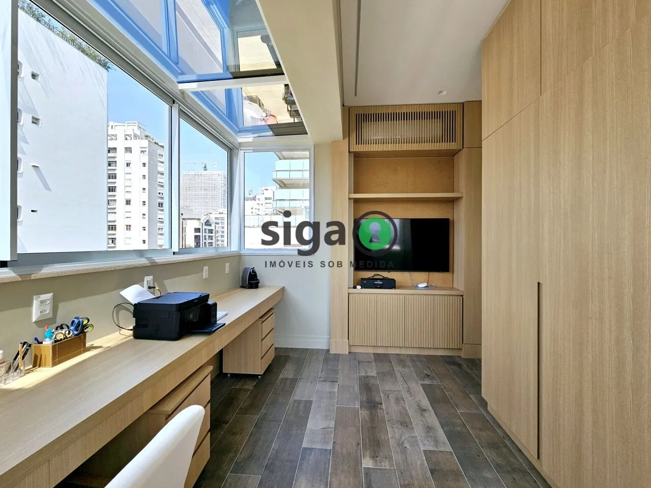 Imagem Cobertura Duplex 420 m² reformados, 4 suítes e 5 vagas na Vila Nova Conceição