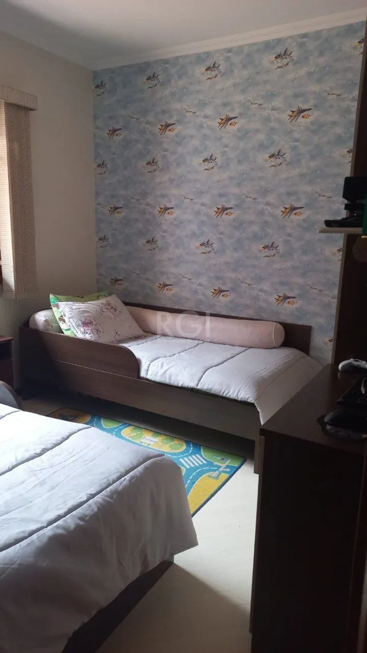 Imagem Casa para Venda - 135m², 3 dormitórios, sendo 1 suites, 2 vagas - Vale Do Sol