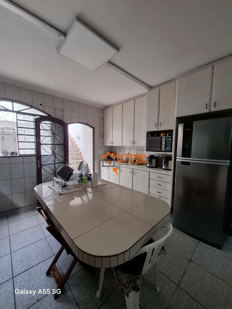 Foto do imóvel Sobrado com 3 dormitórios à venda, 188 m² por R$ 650.000,00 - Vila Galvão - Guarulhos/SP