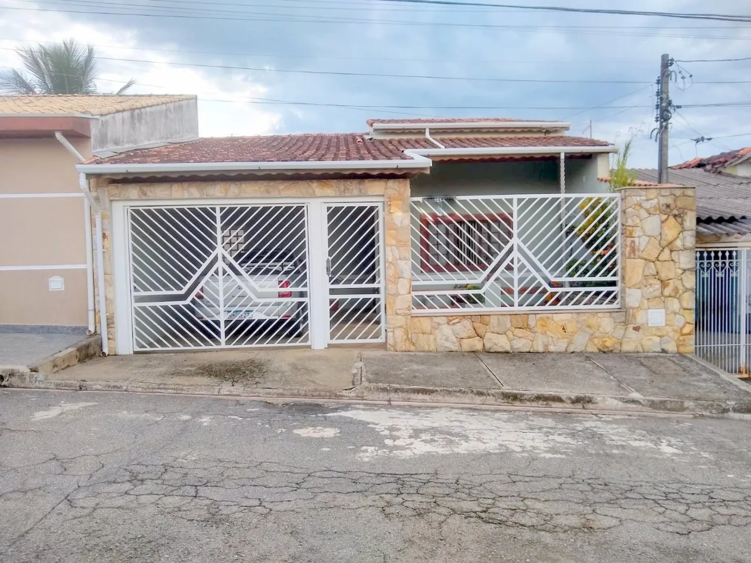 Foto do imóvel Casa à venda 3 Quartos, 1 Suite, 1 Vaga, 94M², Parque Santa Clara, Guaratinguetá - SP