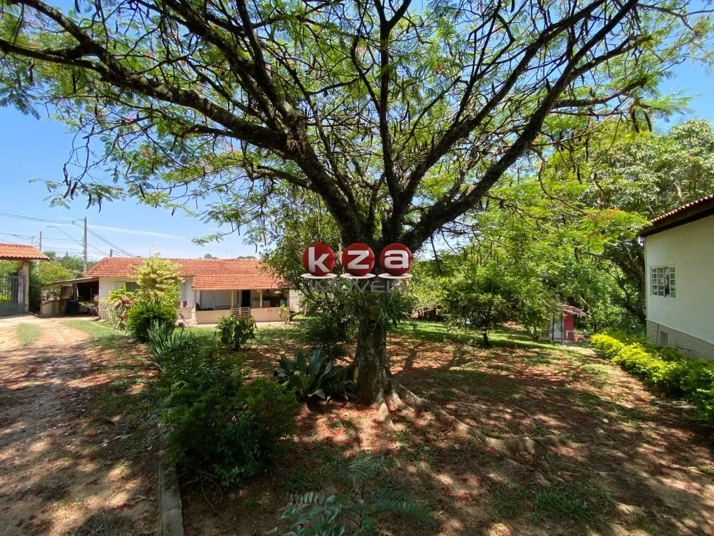 Imagem Imperdível casa à venda em Valinhos-SP, bairro Jardim São Bento do Recreio: 4 quartos, 4 suítes, 3 salas, 6 banheiros, 10 vagas, 314,23m²!