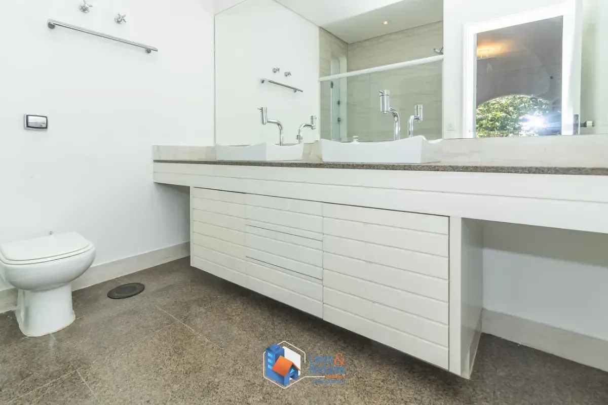 Imagem Casa para venda em Vila Morumbi com 4 quartos, sendo 2 suítes, 374m²