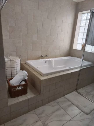 Imagem Sobrado no Jardim Bonfiglioli com 220m2 à venda.