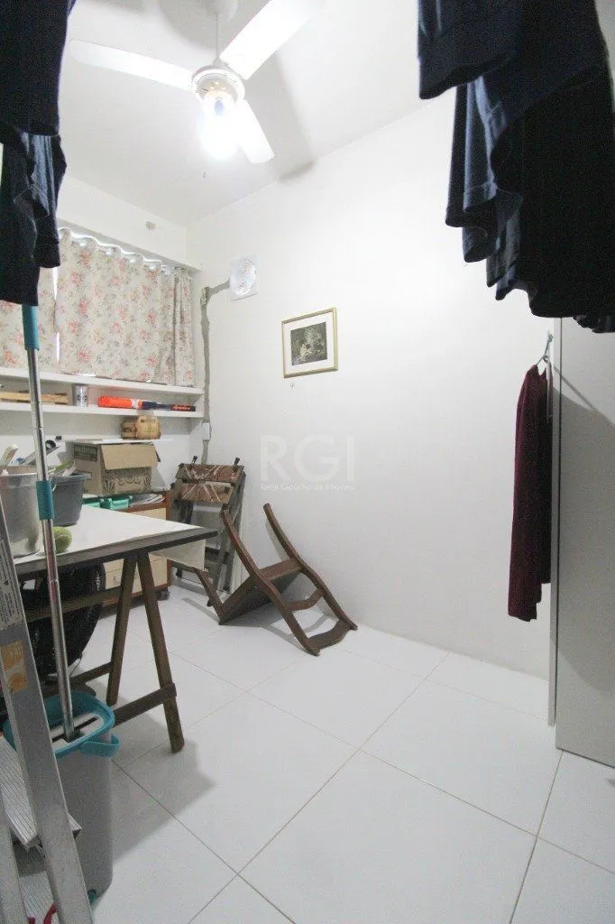 Imagem Casa para Venda - 100m², 3 dormitórios, 3 vagas - Nonoai