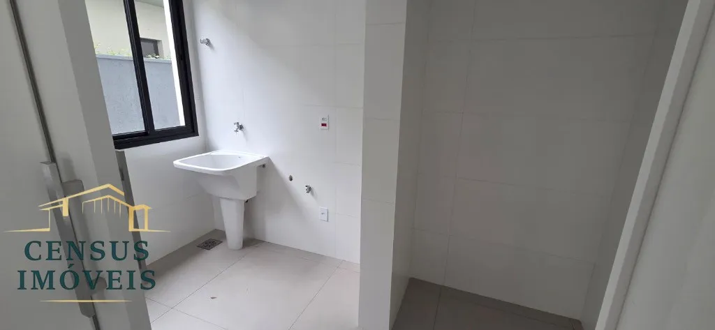 Foto do imóvel: Casa à venda no condomínio Reserva dos Vinhedos em Louveira-SP: com 3 suítes, 2 salas, 5 banheiros, 4 vagas, 270m² de área em Condomínio Reserva dos Vinhedos