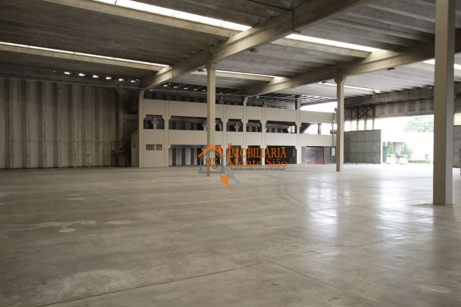 Imagem Galpão para alugar, 2305 m² por R$ 129.092,00/mês - Parque Novo Mundo - São Paulo/SP