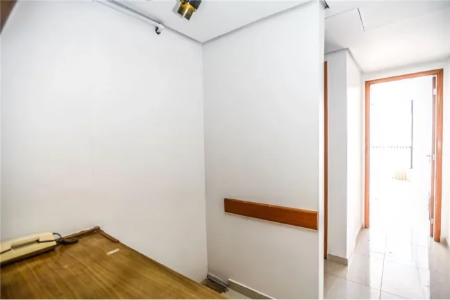 Imagem Sala para venda no bairro Centro Histórico em Porto Alegre