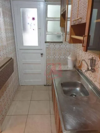 Imagem No bairro Santa Cecilia, térreo de 1 dormitório com pátio.