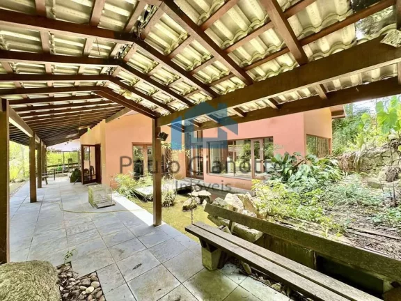 Imagem Casa Alto Padrão à Venda no Recanto Impla Granja Viana