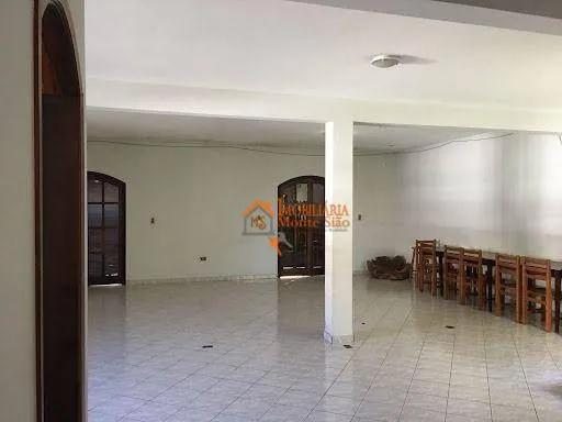 Imagem Sobrado com 3 dormitórios à venda, 300 m² por R$ 960.000,00 - Parque Continental II - Guarulhos/SP