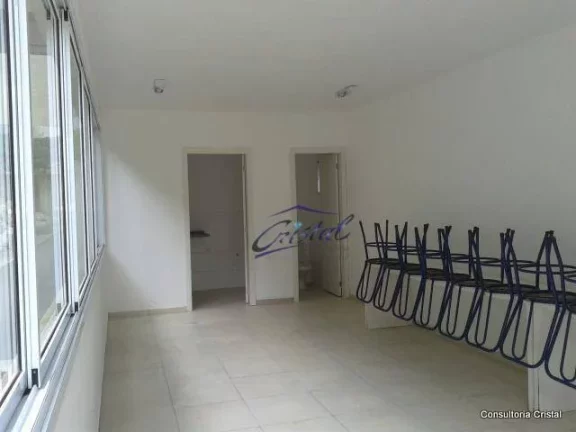 Imagem Excelente casa no miolo da Granja Viana!