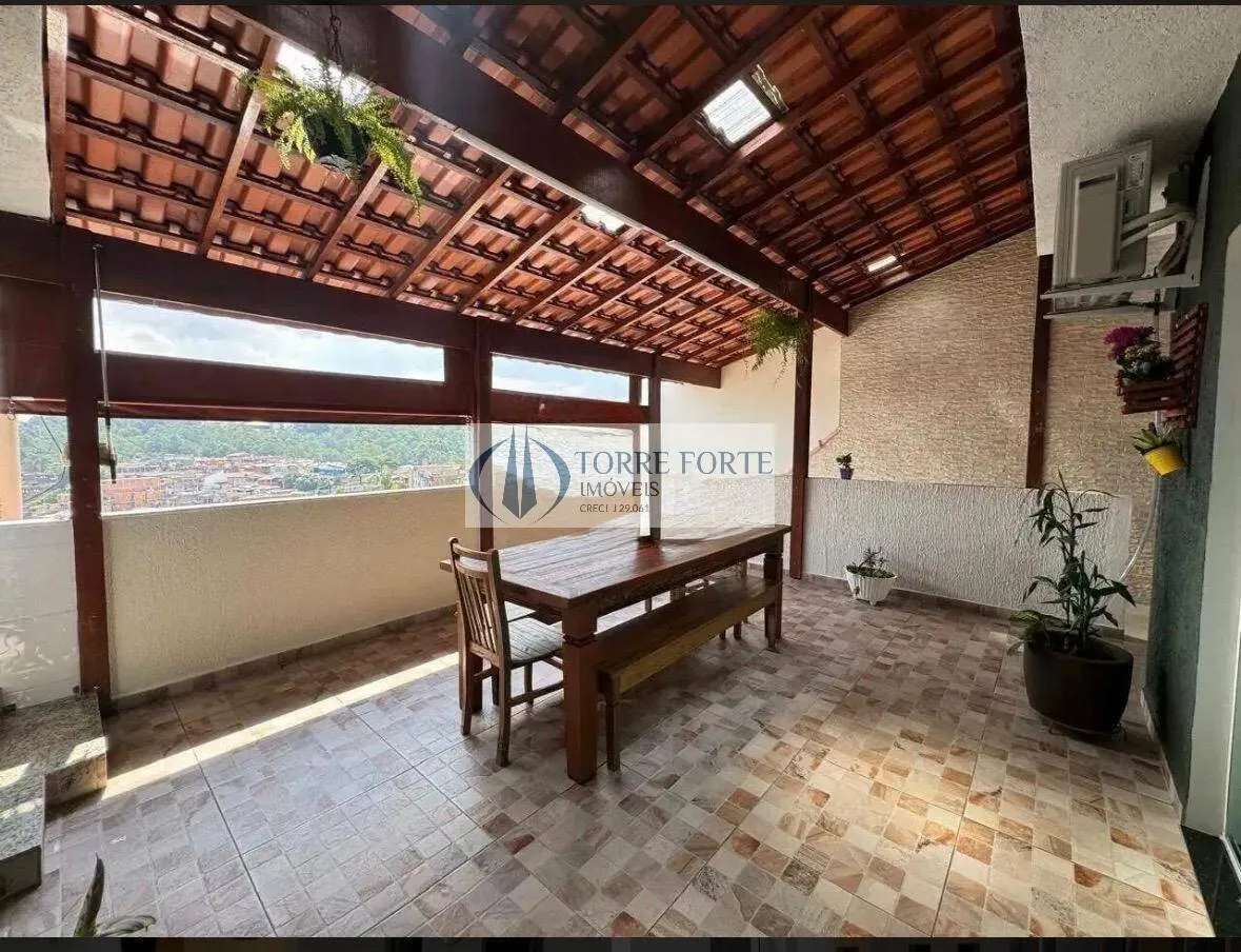 Imagem Linda Casa com 4 dormitorios 3 banheiros 2 vagas em Itaquera.
