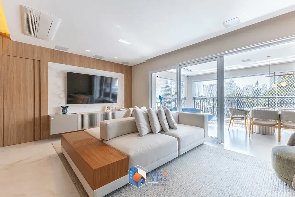 Foto do imóvel Apartamento à venda 3 Quartos 3 Suites 3 Vagas 170M² Moema São Paulo - SP em Avenida Cotovia