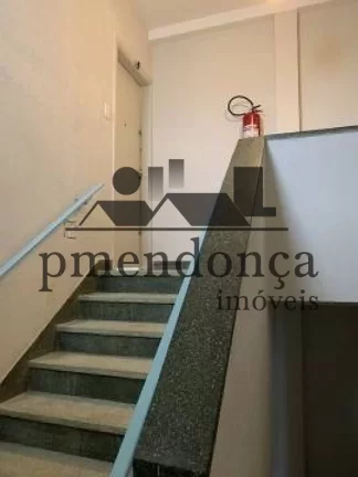 Imagem Apartamento charmoso na Vila Madalena em predinho dos anos 70, todo reformado.