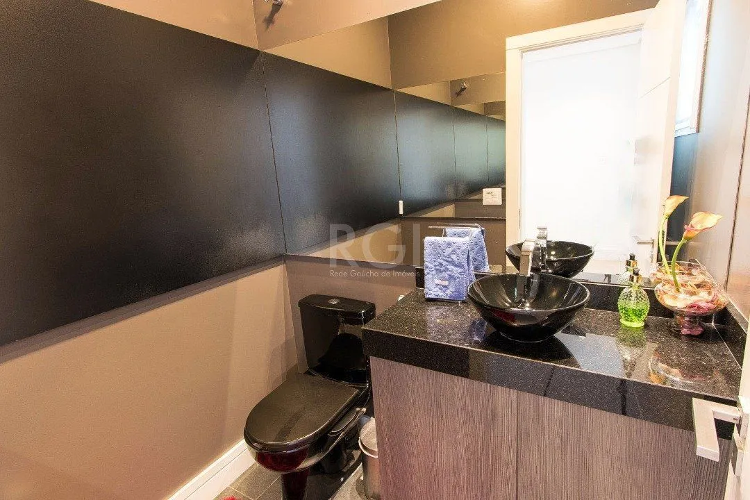Imagem Casa Condominio para Venda - 707.4m², 6 dormitórios, sendo 6 suites, 4 vagas - Terra Ville