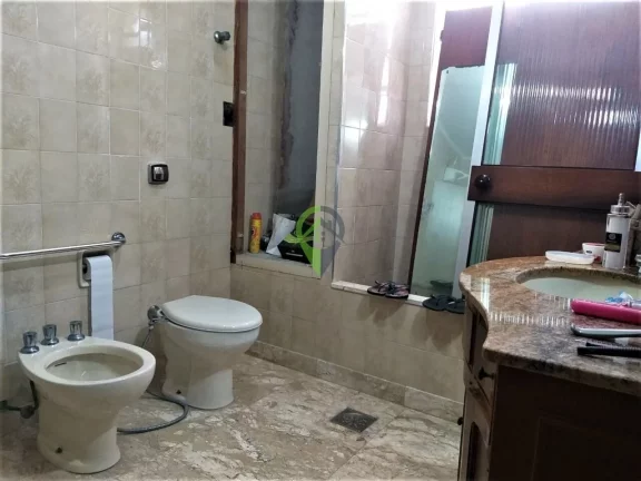 Imagem Apartamento clássico no Gonzaga em Santos com vista lateral para o mar!