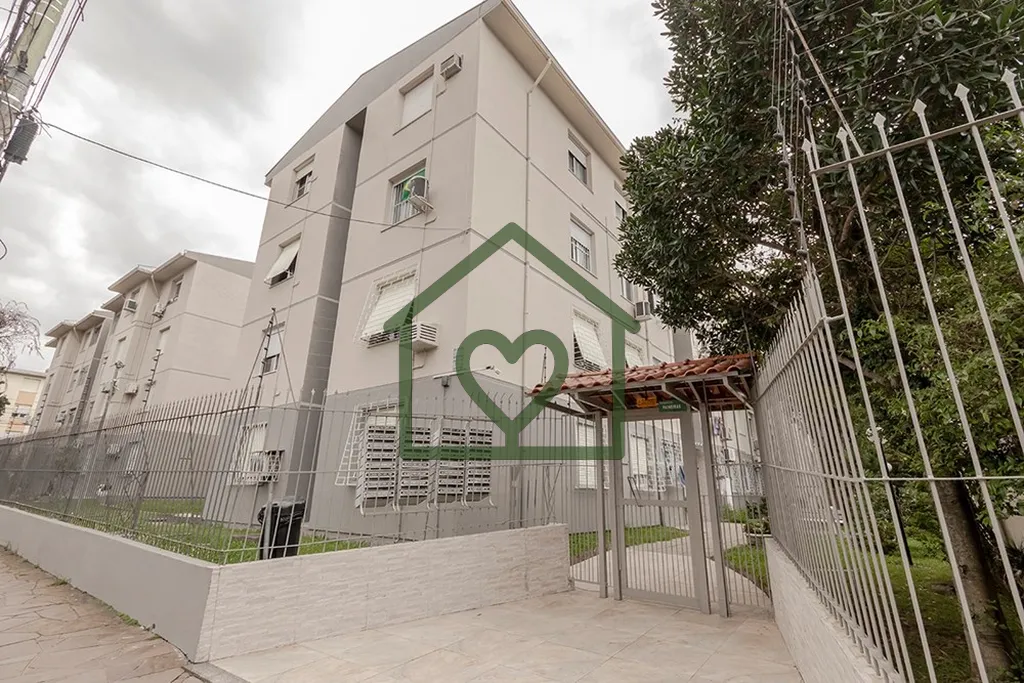 Imagem Bem-vindo ao seu novo lar no coração de Cavalhada, Porto Alegre! Este encantador apartamento de 46...