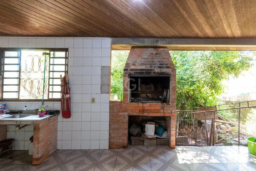 Imagem Casa para Venda - 2200m², 3 dormitórios, Lomba do Pinheiro