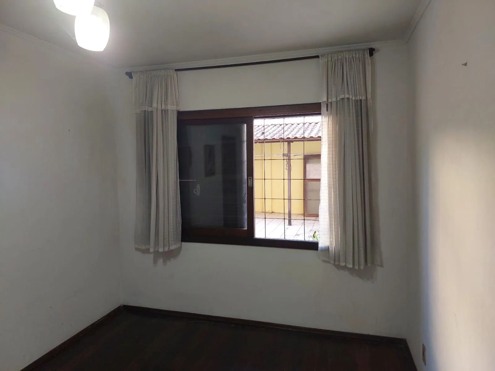 Imagem Casa a venda com 5 dormitórios no bairro Rio Branco.
