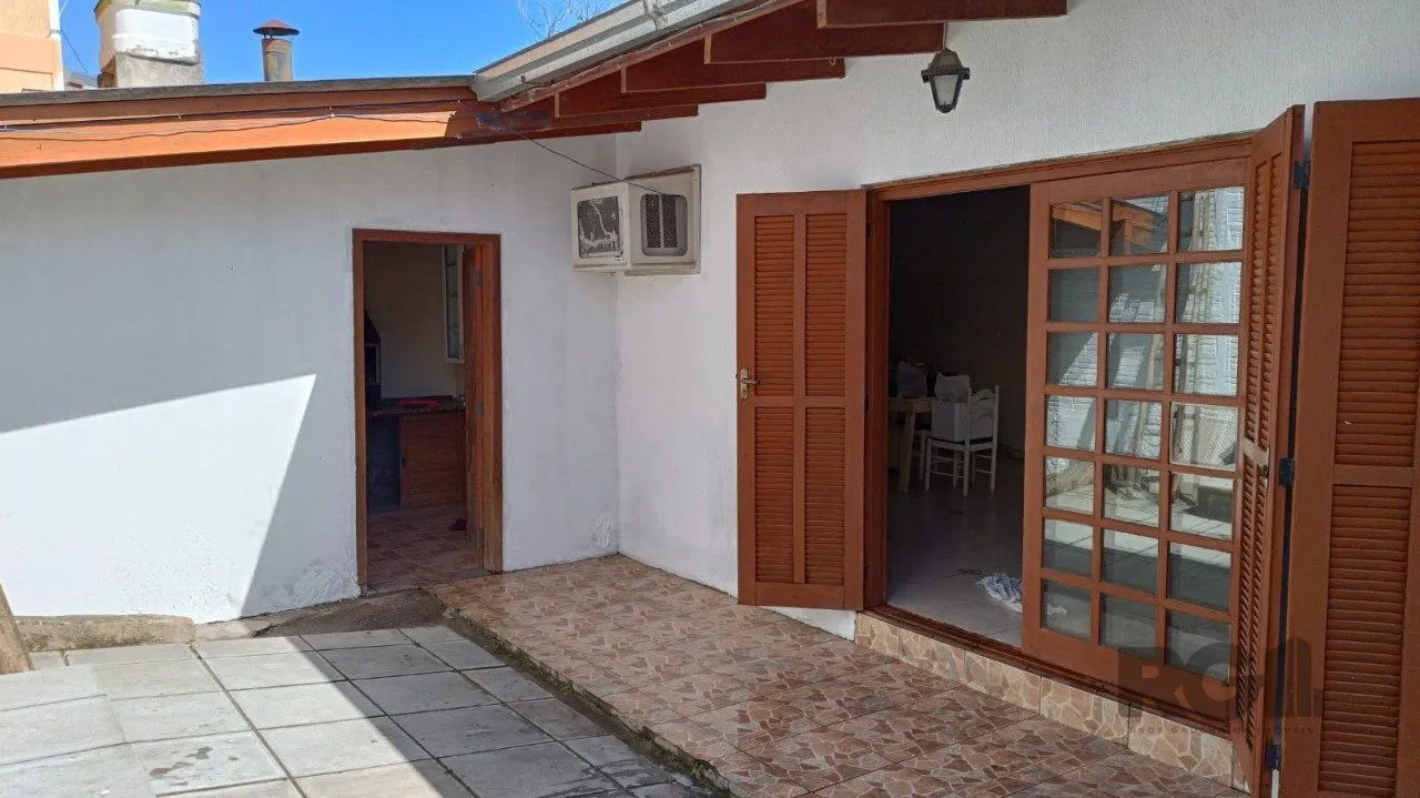 Imagem casa mista com 2 vagas na cavalhada Porto Alegre /RS