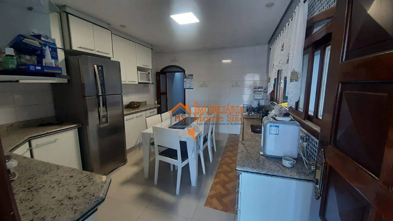 Imagem Sobrado com 3 dormitórios à venda, 150 m² por R$ 699.999,99 - Jardim Adriana - Guarulhos/SP