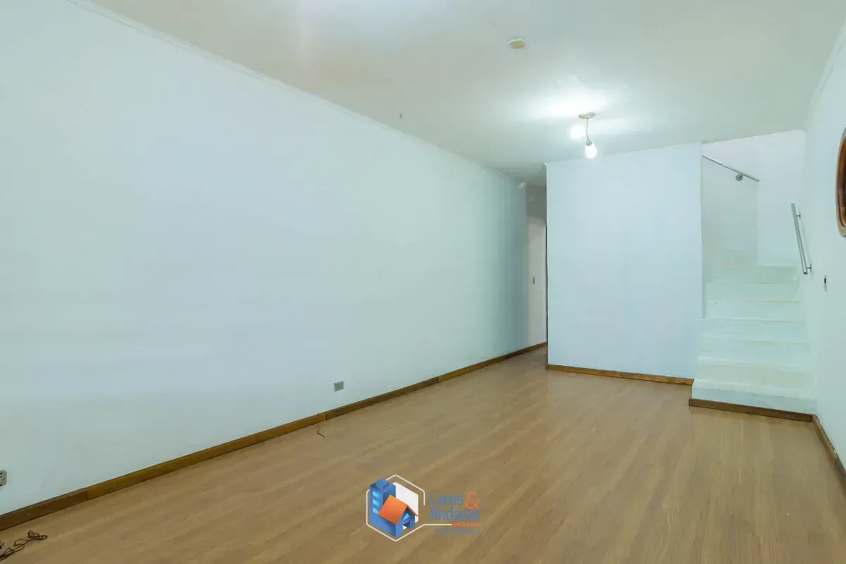 Imagem Casa para venda em Jardim Rosa Maria com 3 quartos, 130m²