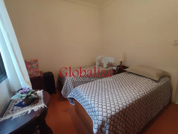 Imagem CASA SOBREPOSTA BAIXA 03 DORMITÓRIOS 01 SUÍTE VAGA PARA 02 CARROS E ÁREA GOURMET NO EMBARÉ R$ 1.120.000,00