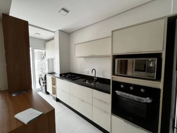 Imagem APARTAMENTO NO SOLEMAR 2 DORMITÓRIOS COM 1 SUÍTE DECORADO!!!