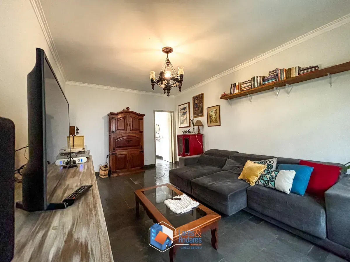 Imagem Casa para venda em Vila Anglo Brasileira com 4 quartos, sendo 1 suíte, 222m²