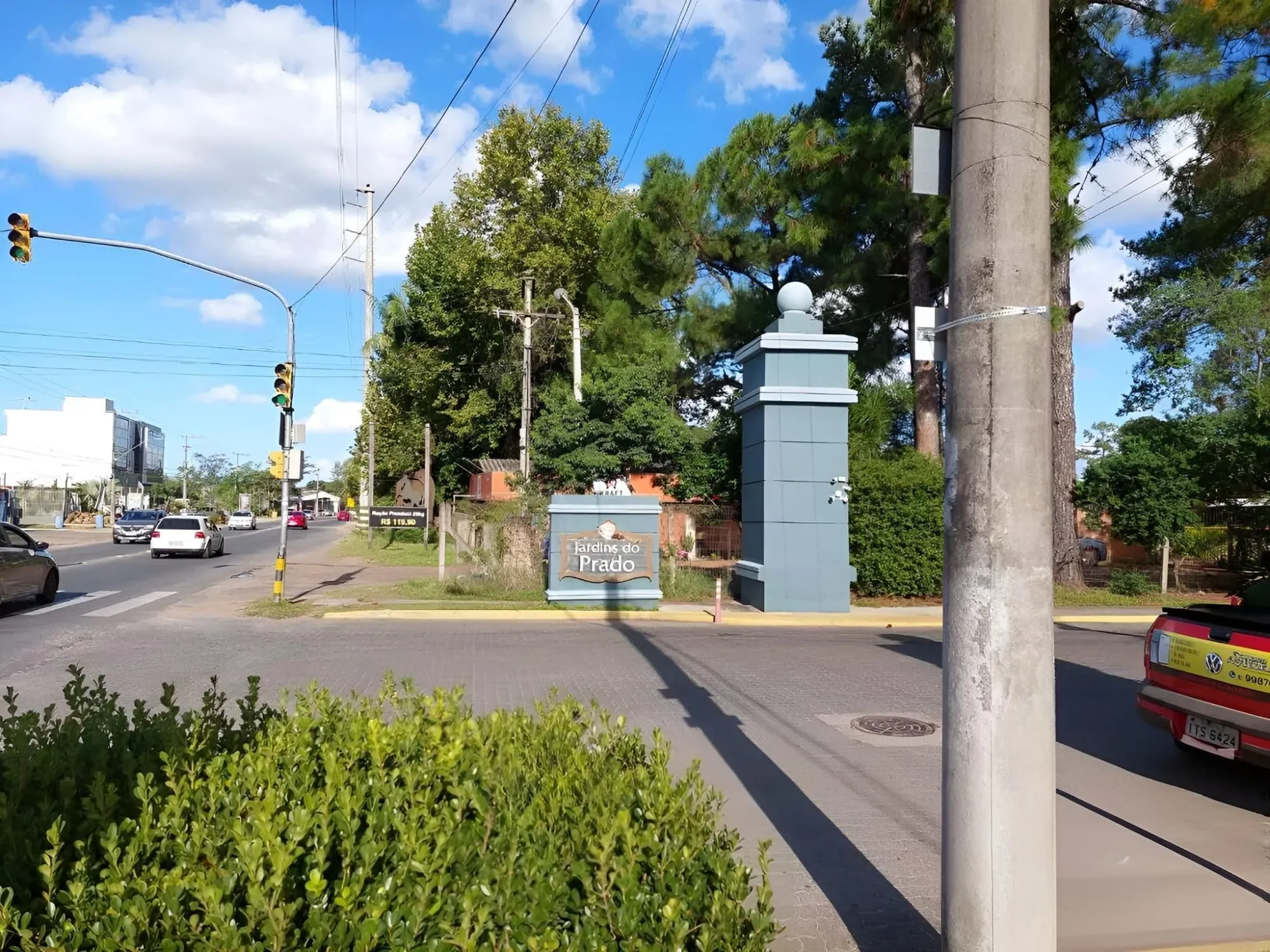 Imagem Casa de 3 dormitórios no Bairro Hípica Porto Alegre - RS